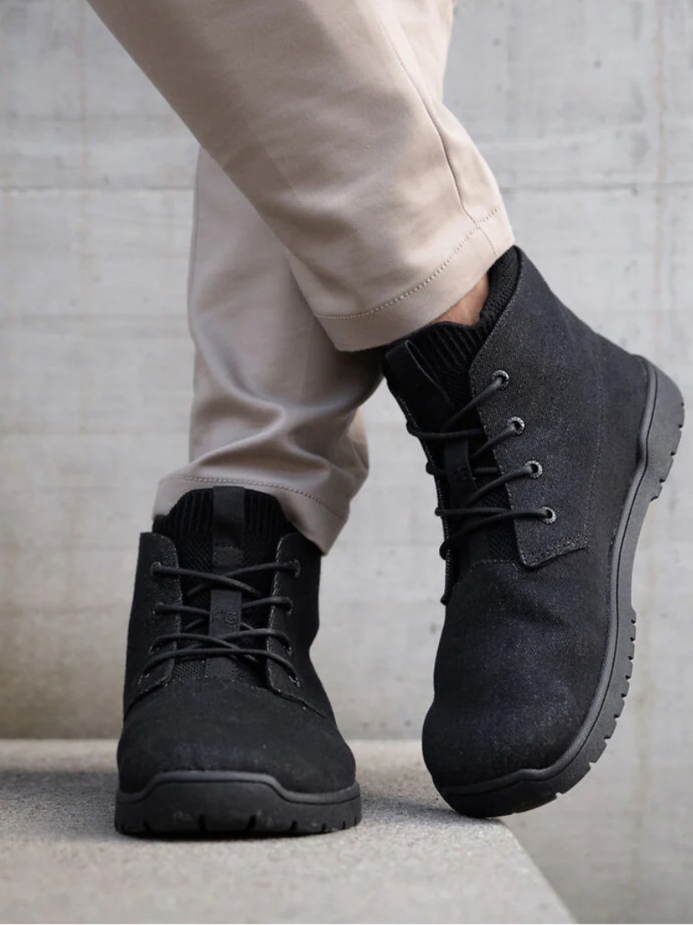 Feelgrounds Men's Black Lace-Up Chukka Boots Size 11